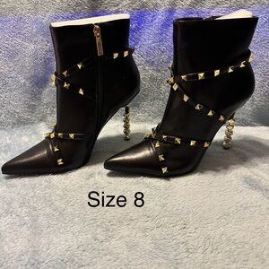 Cape Robbin - Studded Black Ankle Boots - size 8